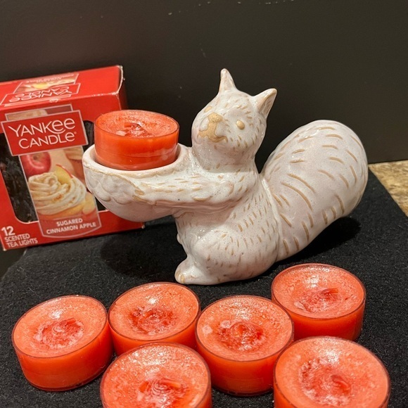 Yankee Candle Other - Ceramic Squirrel holder with Sugared Cinnamon Apple tea lights.